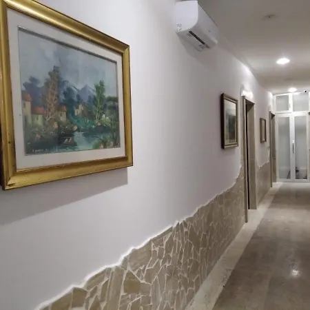 Barone House Guest house *