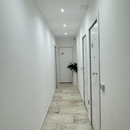 Barone House Pensionat 4*