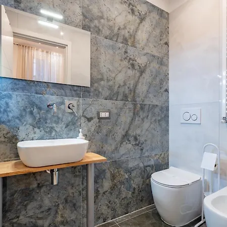 Barone House 4*
